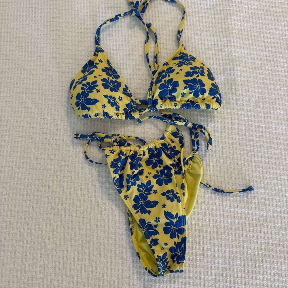 Kaiami Malibu Beach Triangle Bikini Set